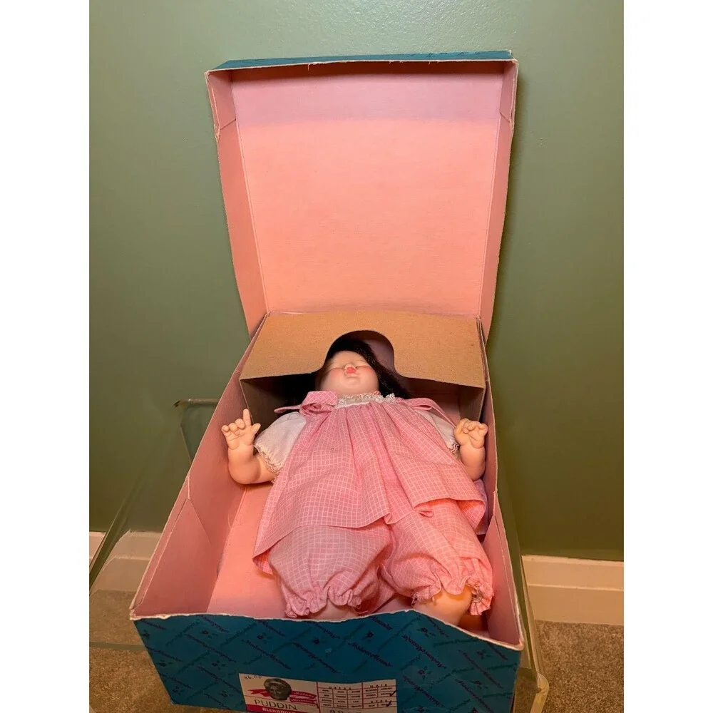 Madame Alexander PUDDIN doll WITH BOX #3935 BRUNETTE